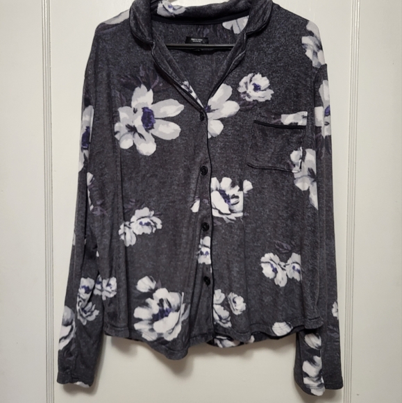 Simply Vera Fleece Pajamas - Picture 2 of 13